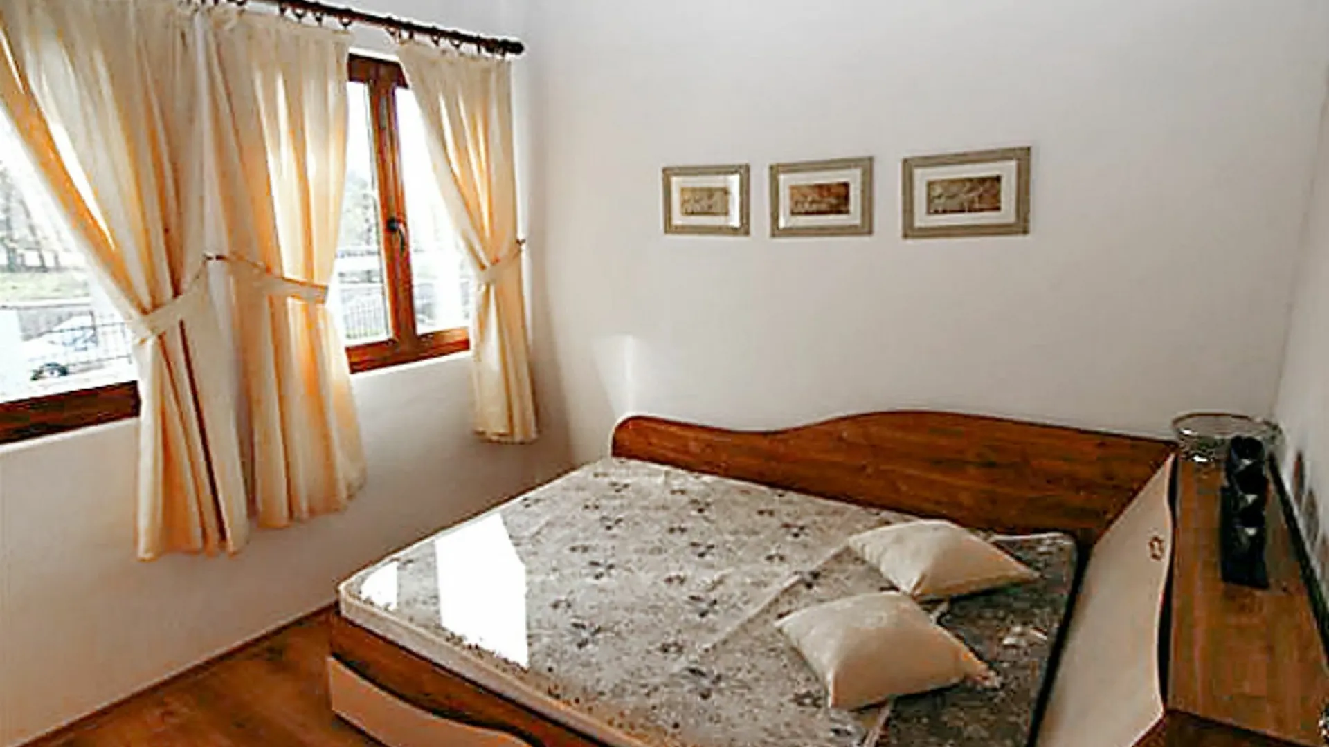 Luxurious Villa In Zornitsa, Bulgaria, With Beautiful Pool And Garden Varna 0*,  Bulgaria