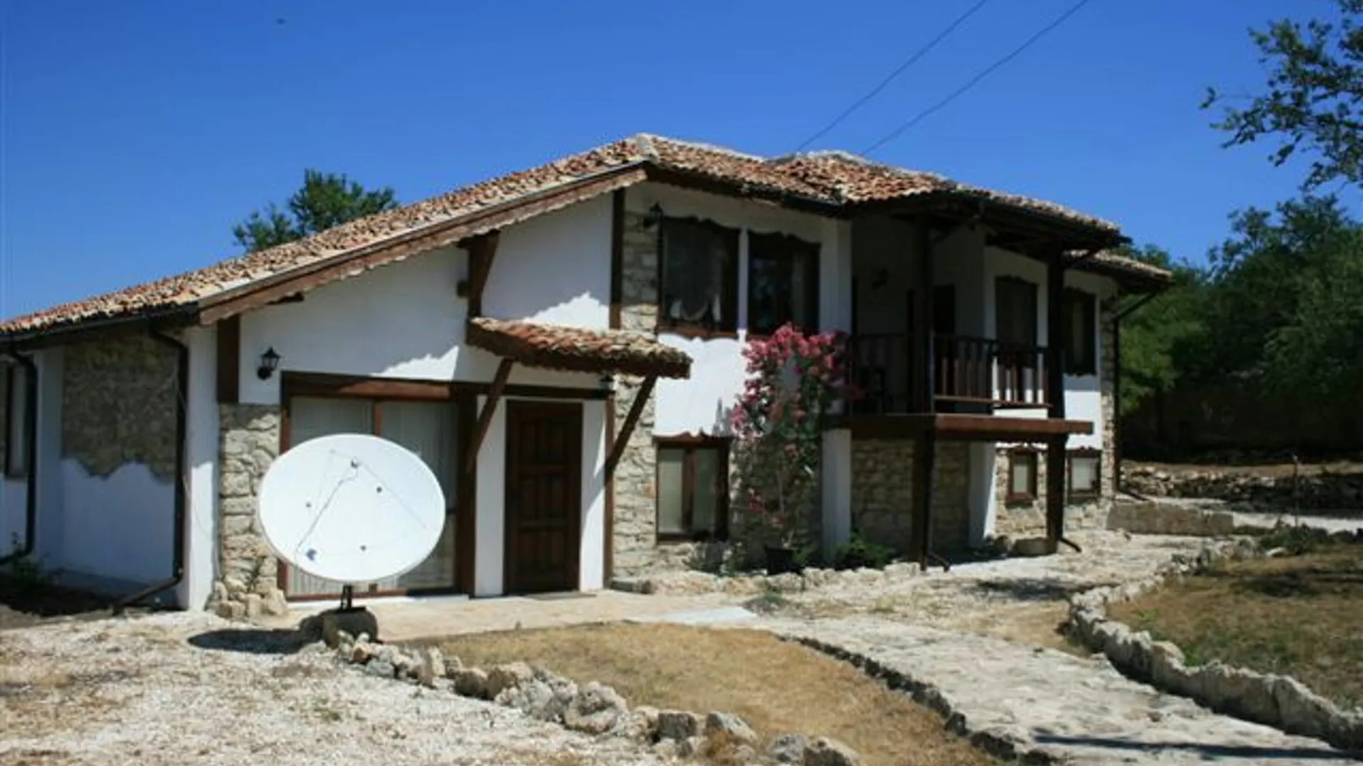 Luxurious Villa In Zornitsa, Bulgaria, With Beautiful Pool And Garden Varna