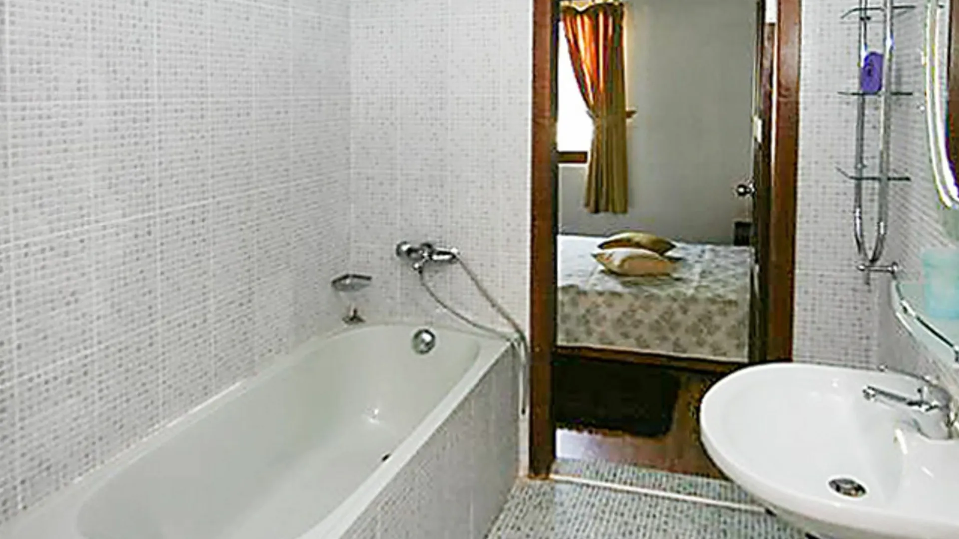 Luxurious Villa In Zornitsa, Bulgaria, With Beautiful Pool And Garden Varna